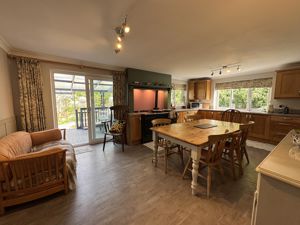 Kitchen/Diner- click for photo gallery